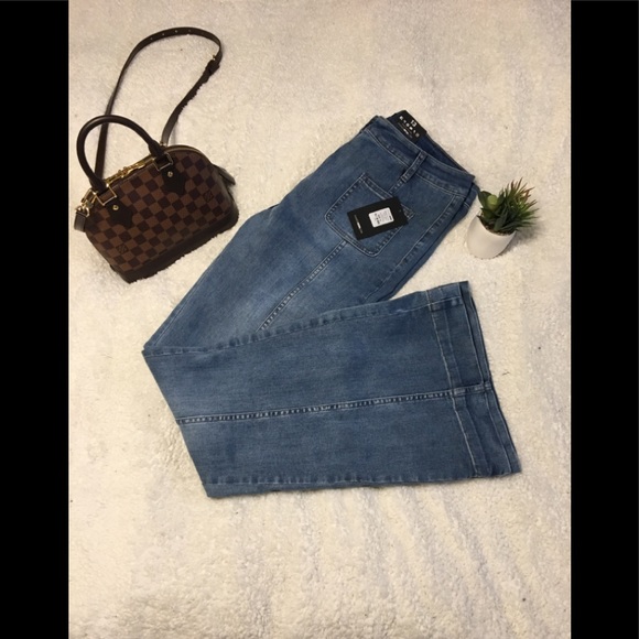 New Fashion nova ready for you flare jeans 13 - Picture 2 of 4